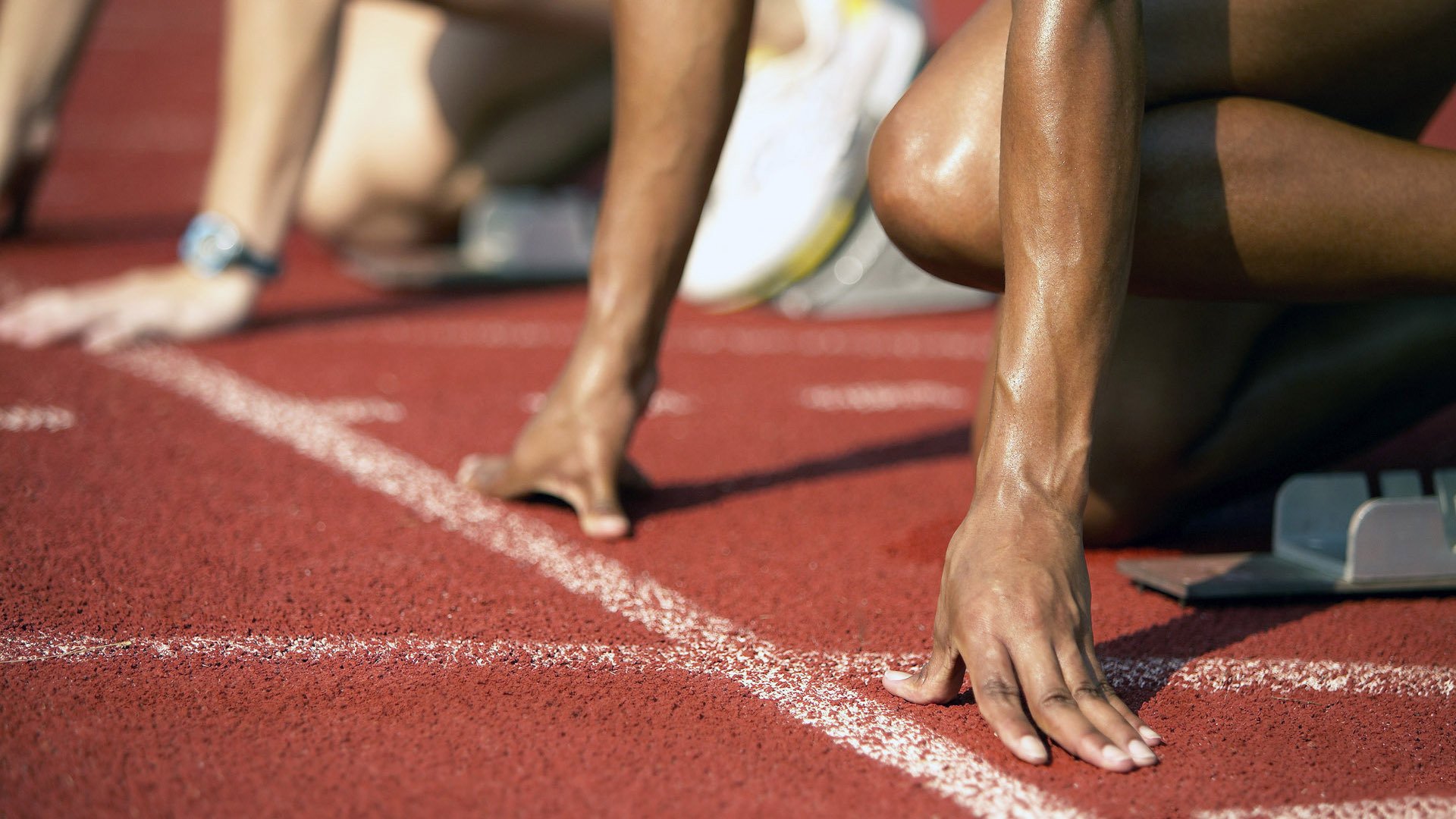 女子篮球训练强化对抗能力提高比赛竞争力，女子篮球训练计划项目
