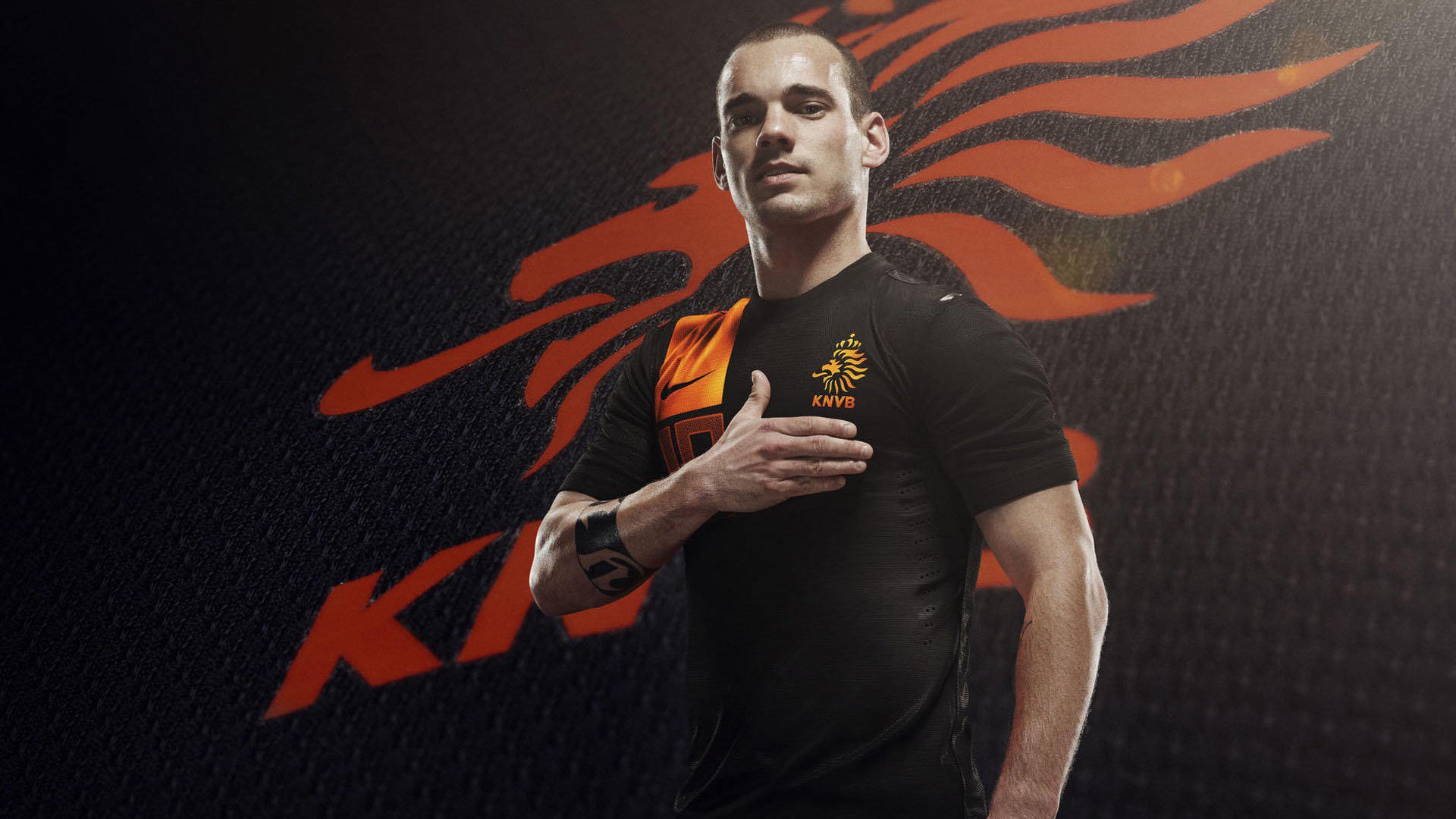 开云登录-詹姆斯带领球队完成逆转锁定季后赛，詹姆斯转了多少次队